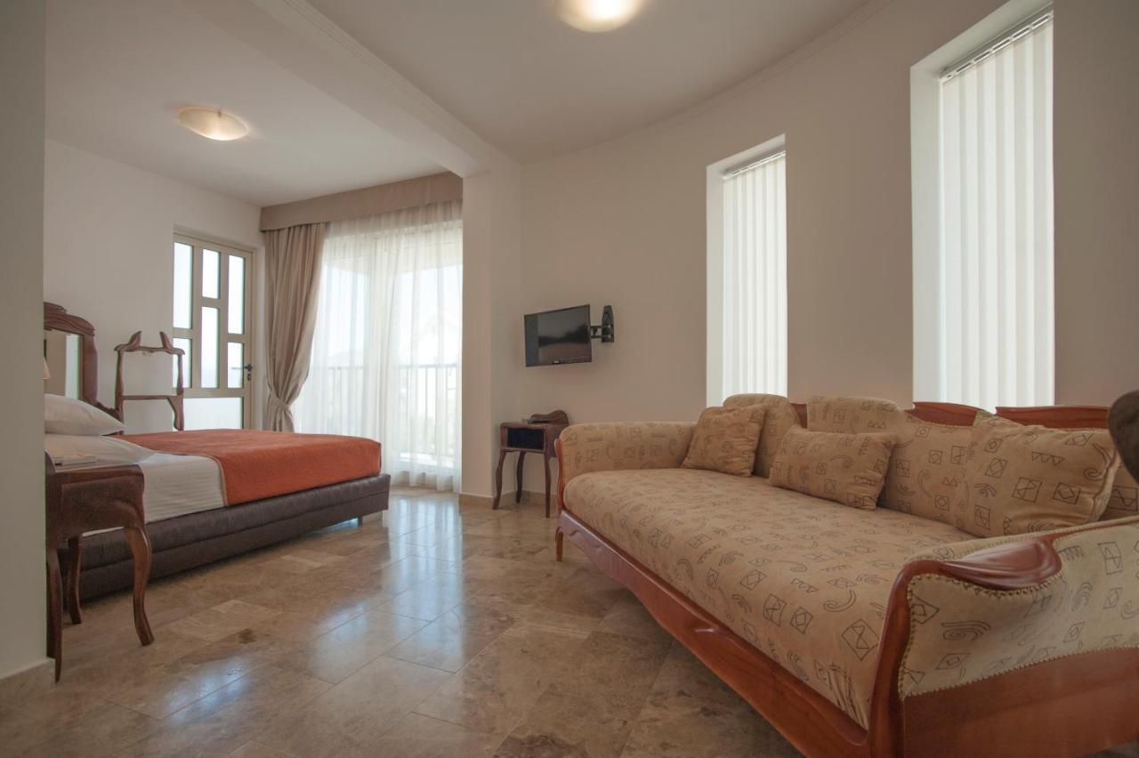 Guest House Przno Bay Ilha Ilha Sveti Stefan Exterior foto